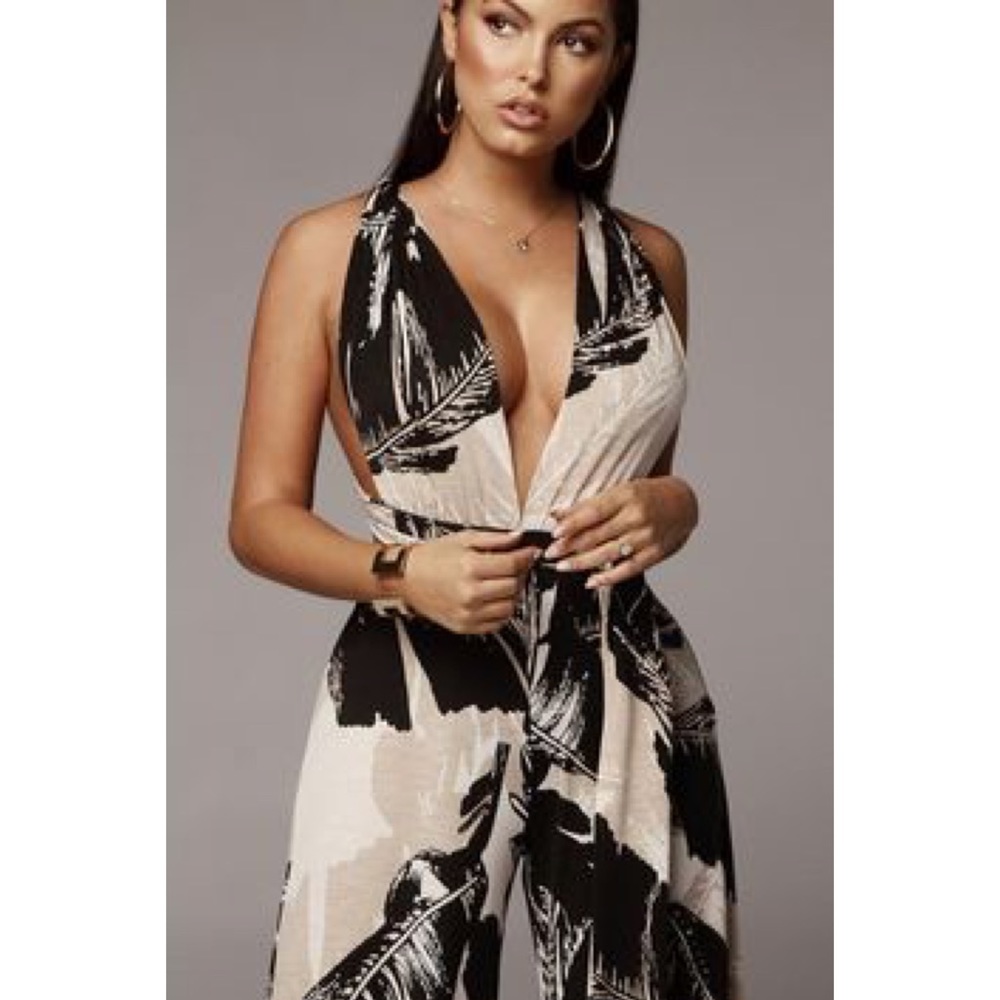 NWT Jluxlabel multi way printed jumpsuit